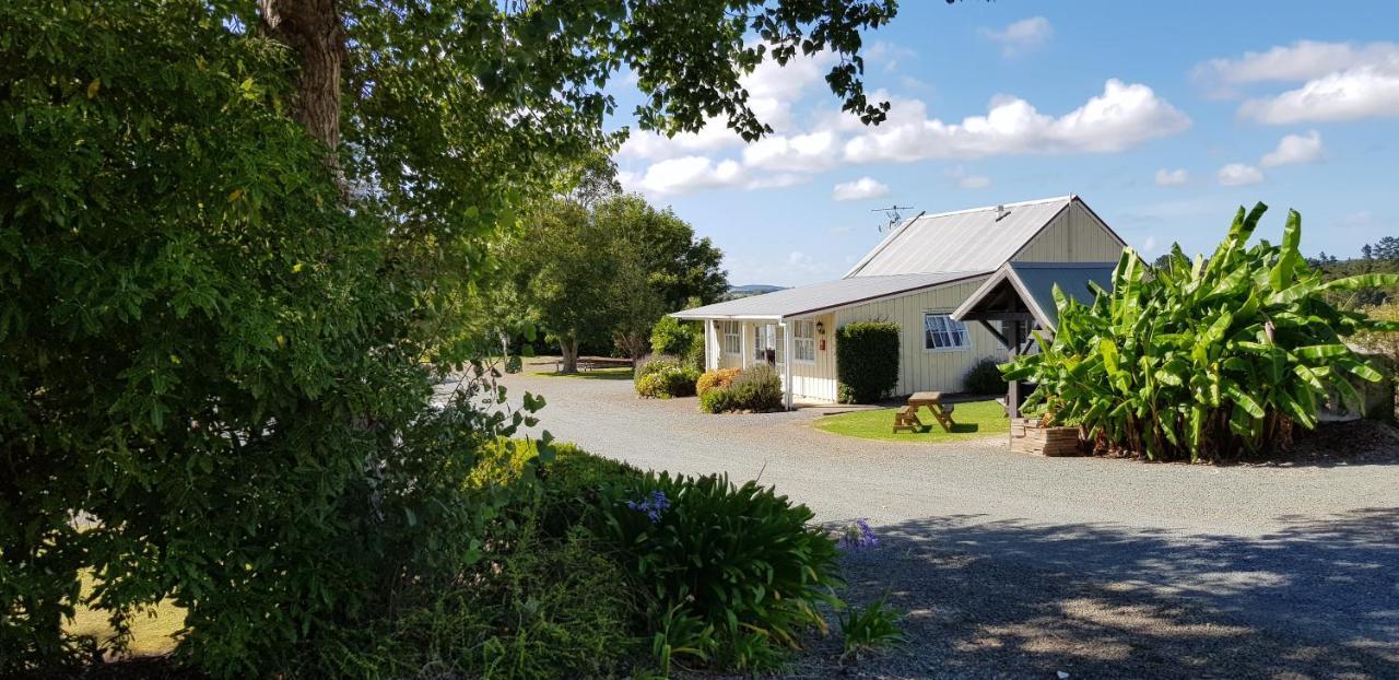 Matakohe Holiday Park Exterior foto